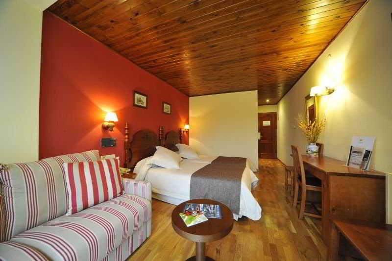 Hotel La Morera Valencia D'Aneu Exteriér fotografie