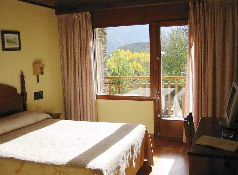 Hotel La Morera Valencia D'Aneu Exteriér fotografie